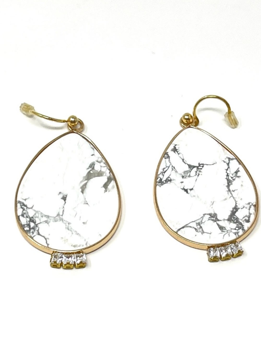 New Anthropologie White Drop Dangle Earrings